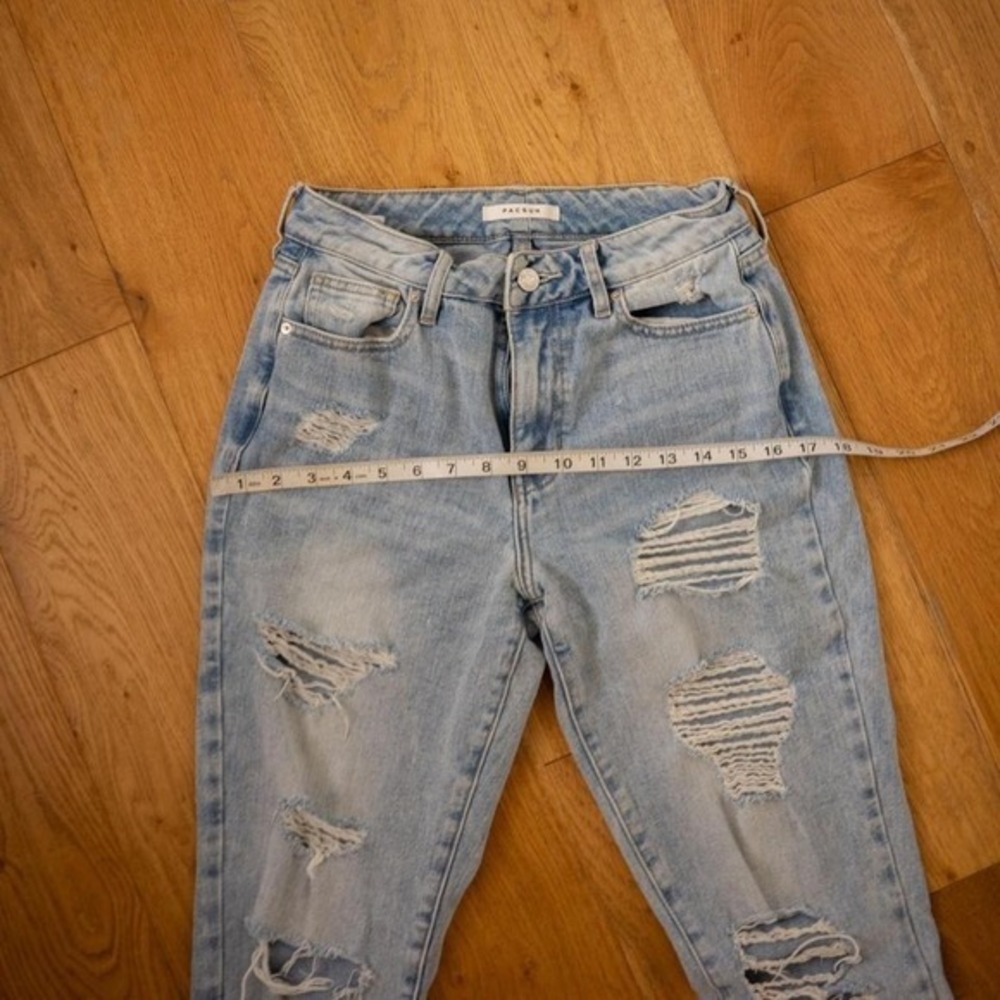 Pacsun Ripped Mom Jeans Size 25 - Picture 7 of 7